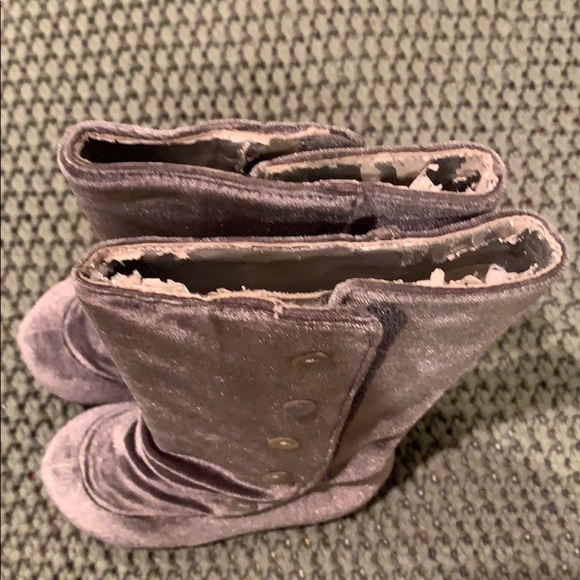 Joyfolie velvet boot size 5 toddler - Picture 7 of 7